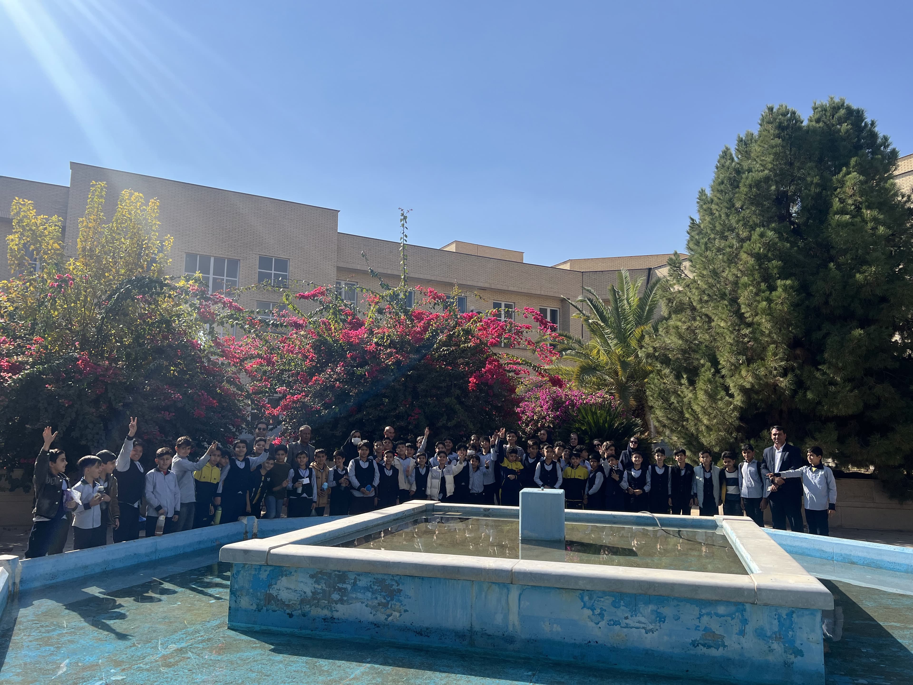 دبستان دکتر حسابی